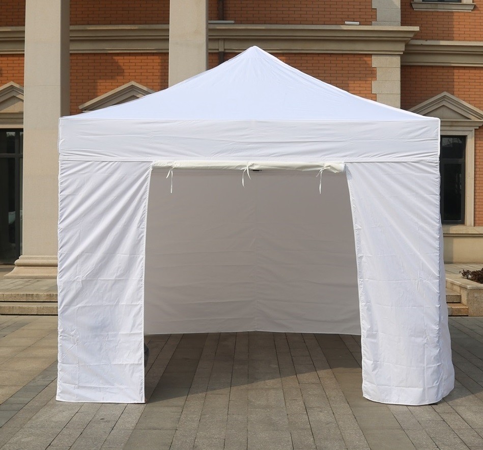 Gazebo 3x3 bianco con pareti montate