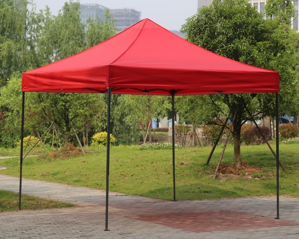 Dettaglio del telo del gazebo 3x3 rosso