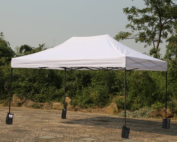 Gazebo 4,5x3 bianco in apertura