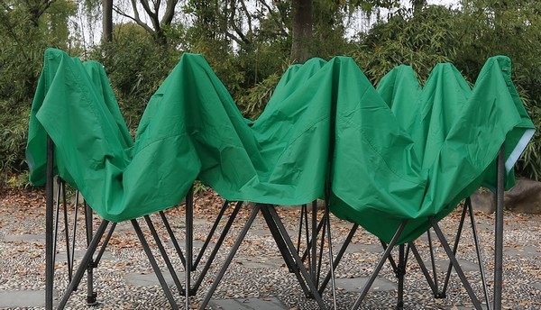 Gazebo 4,5x3 verde in apertura