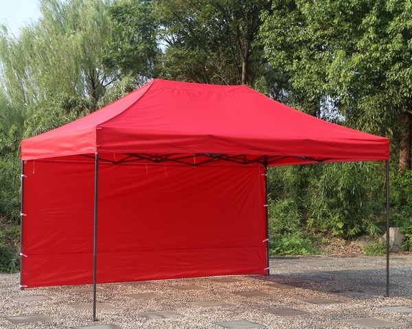 Gazebo 4,5x3 rosso con pareti montate