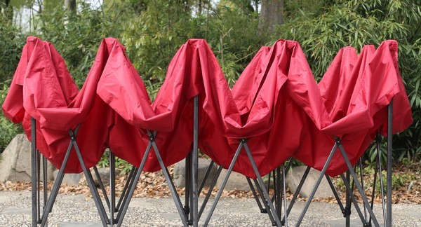 Gazebo 6x3 rosso in apertura