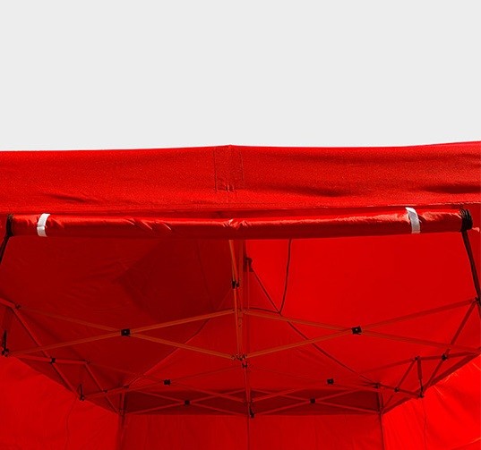 Dettaglio del telo del gazebo 4,5x3 rosso