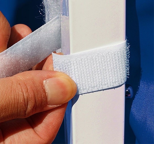 Pareti chiuse col velcro su tutto il perimetro