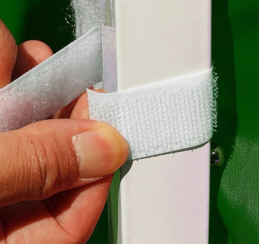 Pareti chiuse col velcro su tutto il perimetro