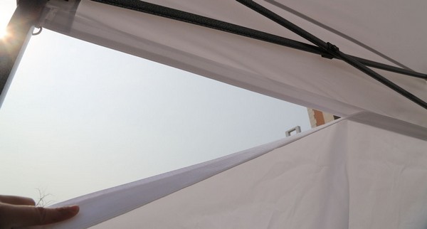 Dettaglio del telo del gazebo 6x3 bianco